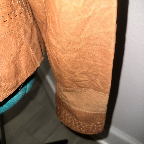 Leather jacket - Picture 5 of 8